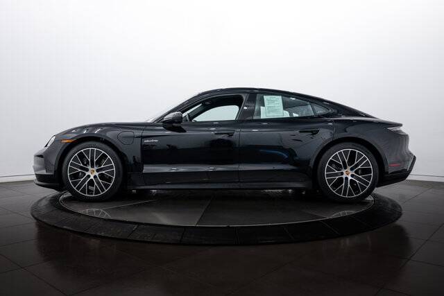 2025 Taycan 4 picture #2