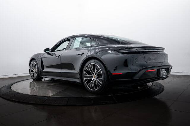 2025 Taycan 4 picture #3