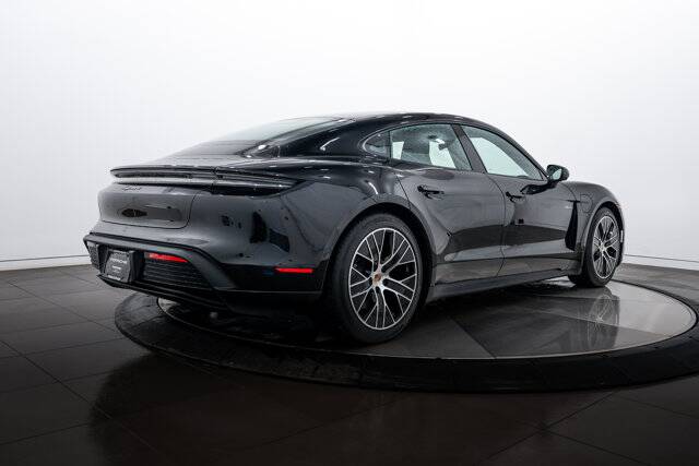 2025 Taycan 4 picture #7