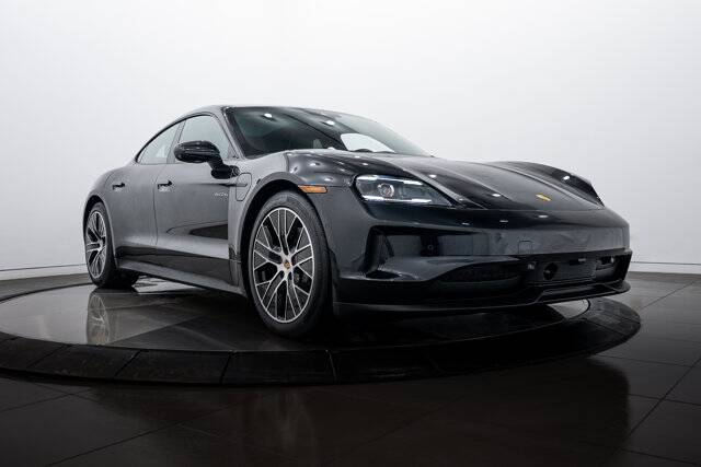 2025 Taycan 4 picture #9