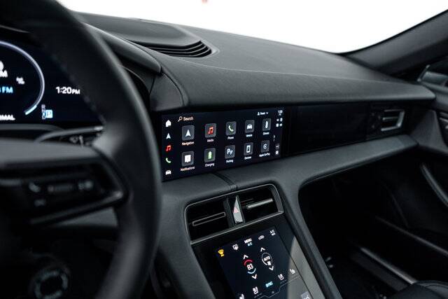 2025 Taycan 4 picture #17