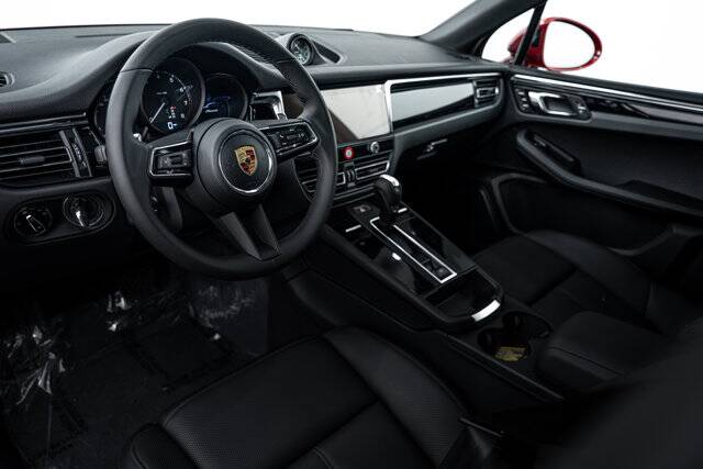 2026 Macan picture #4