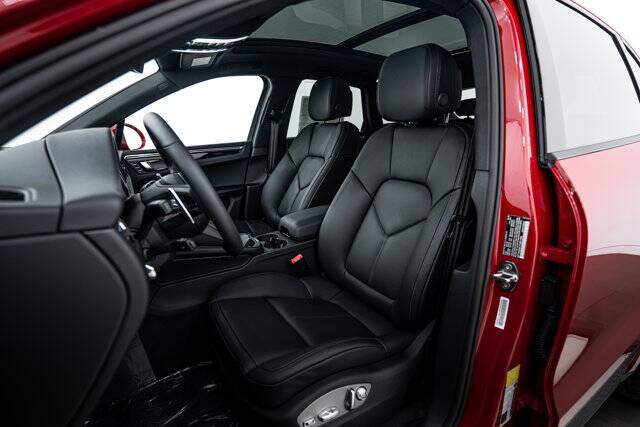 2026 Macan picture #5