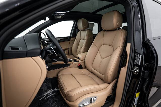 2026 Macan picture #5