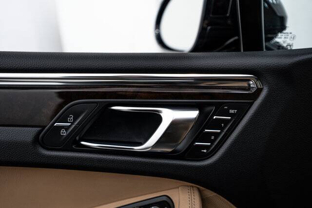 2026 Macan picture #19