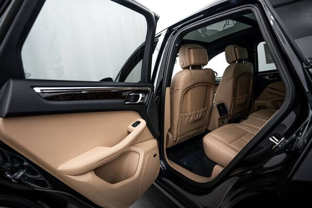 2026 Macan picture #23