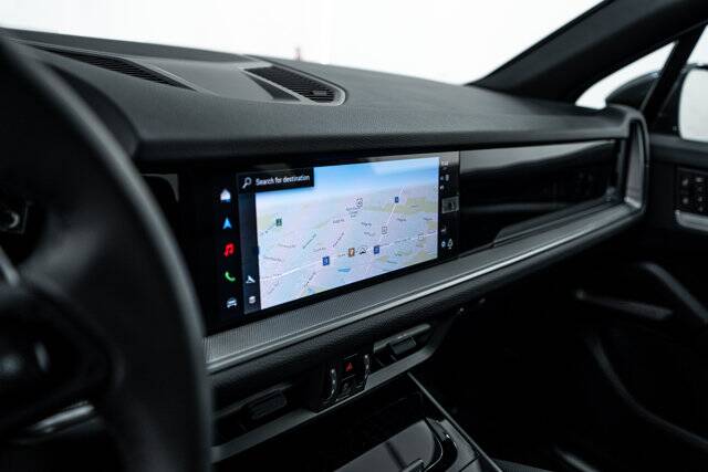 2026 Cayenne picture #17