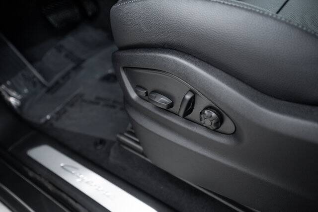 2026 Cayenne picture #20