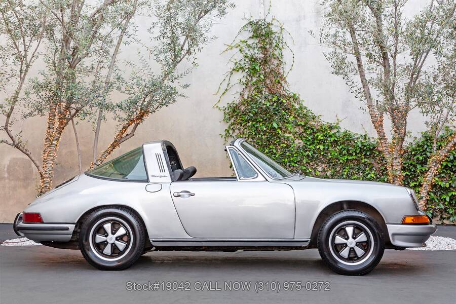 1972 911T Targa 5-Speed in Los Angeles, CA | listed on | Porsches