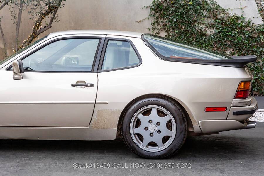 1989 944 picture #14