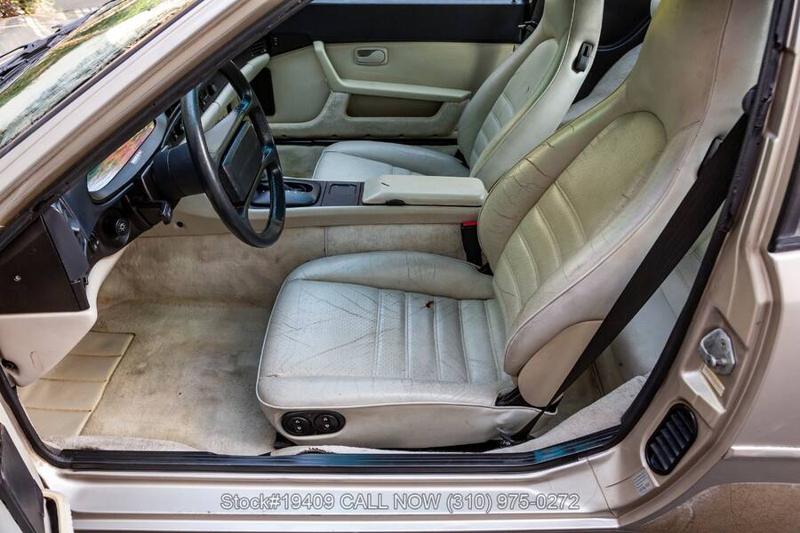 1989 944 picture #17