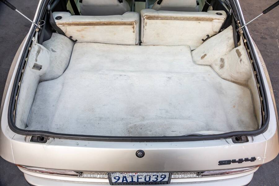 1989 944 picture #26