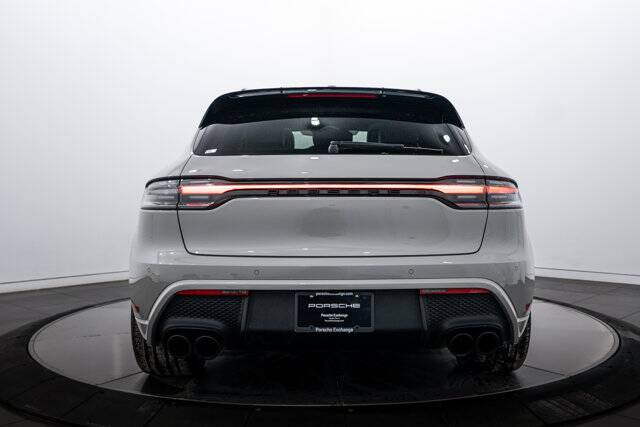 2025 Macan GTS picture #6