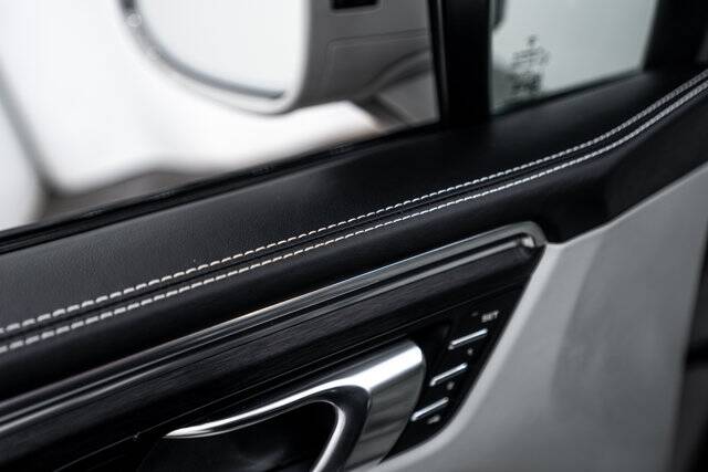 2025 Macan GTS picture #18