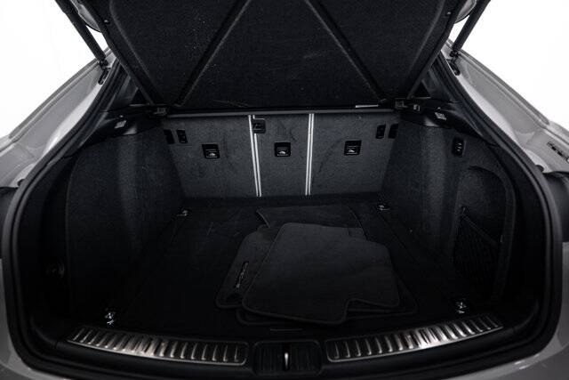 2025 Macan GTS picture #25