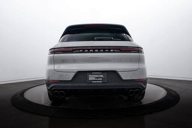 2025 Cayenne S picture #6