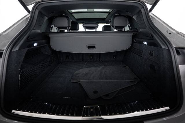 2025 Cayenne S picture #25