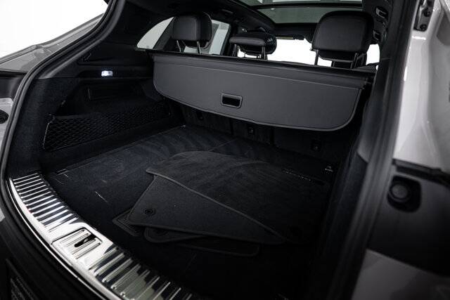 2025 Cayenne S picture #26