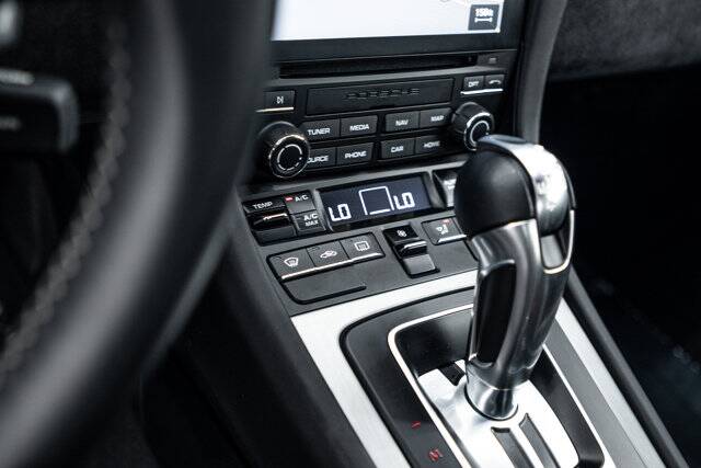 2018 911 GT3 picture #15