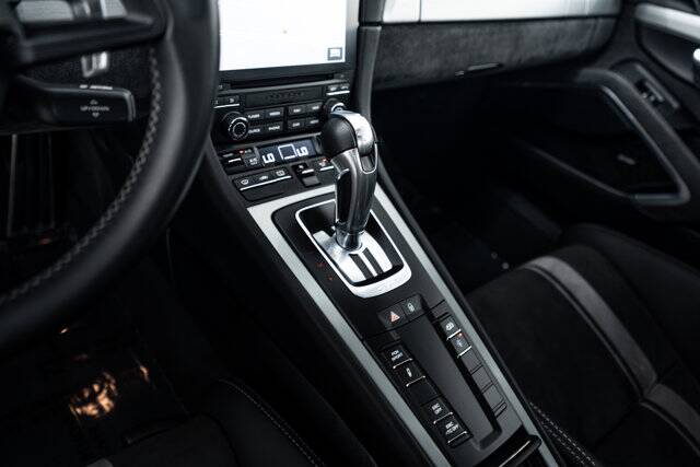 2018 911 GT3 picture #16