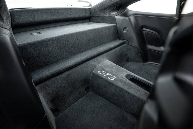 2018 911 GT3 picture #24