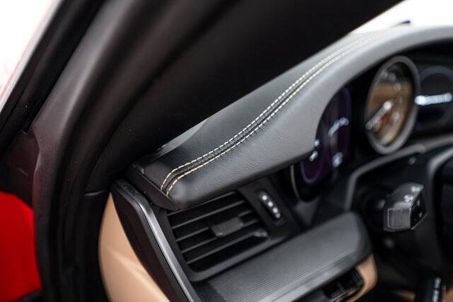 2021 911 Carrera 4S picture #15