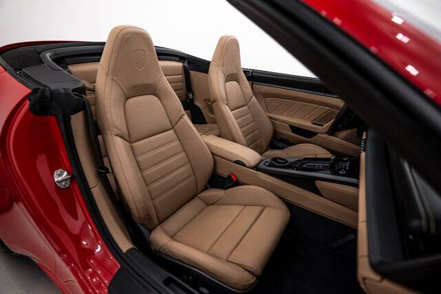 2021 911 Carrera 4S picture #17