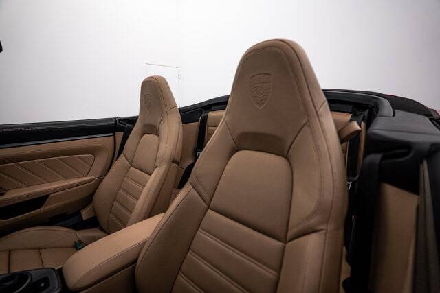 2021 911 Carrera 4S picture #18