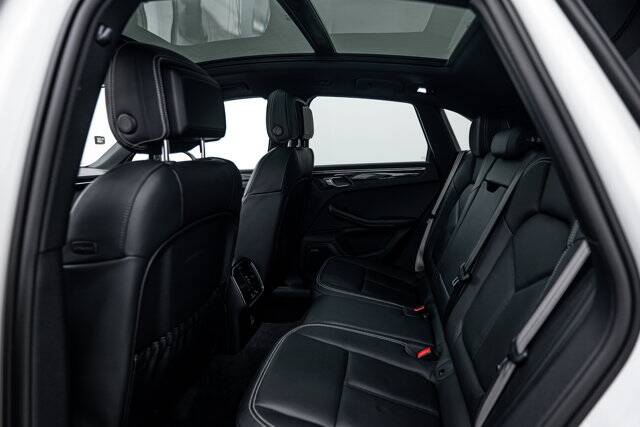 2023 Macan T picture #23