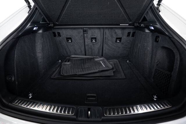 2023 Macan T picture #25