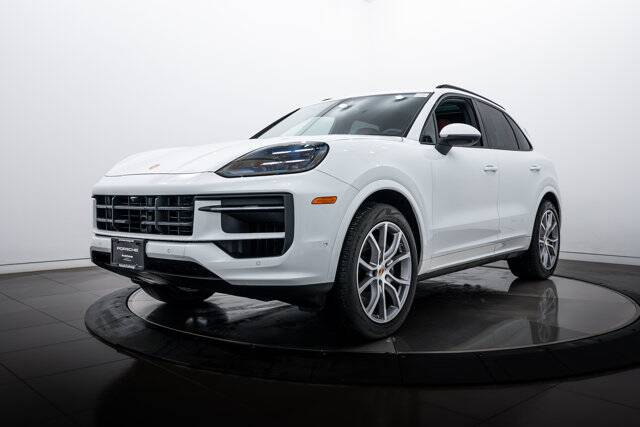 2025 Cayenne picture #1