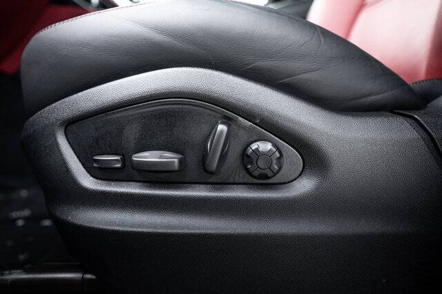 2025 Cayenne picture #20