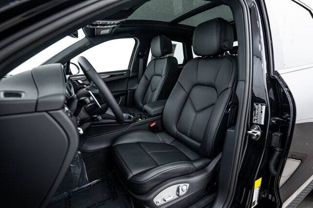 2026 Macan picture #5