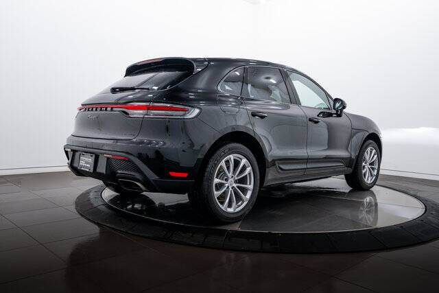 2026 Macan picture #7