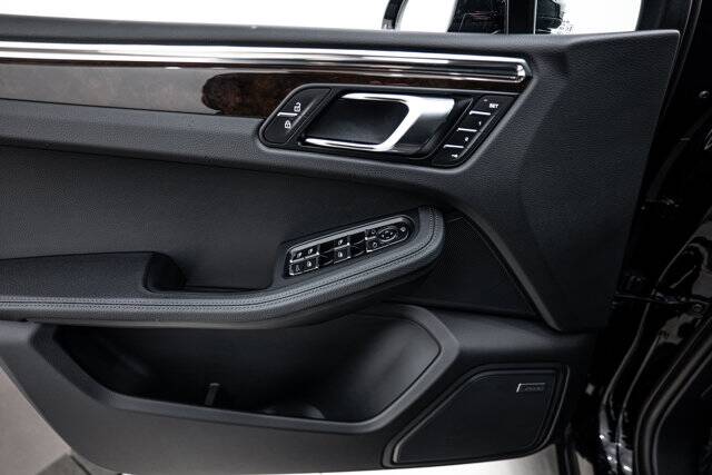 2026 Macan picture #17