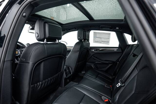 2026 Macan picture #23