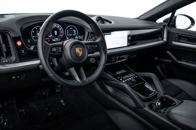 2025 Cayenne picture #4