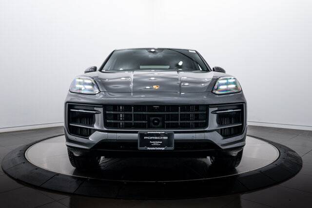2025 Cayenne picture #10