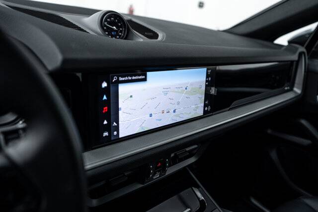 2025 Cayenne picture #18