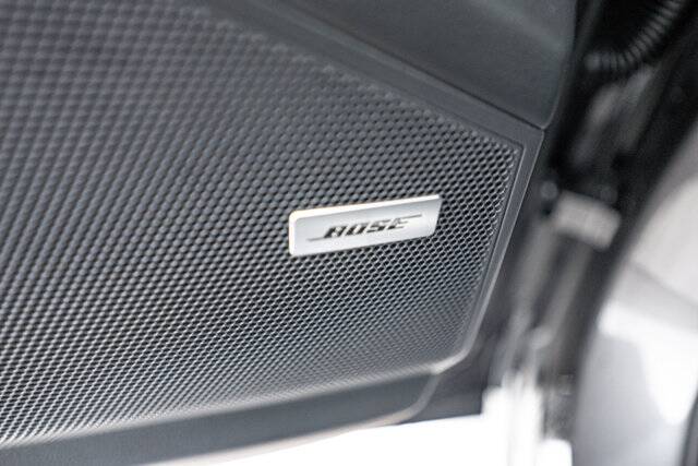 2025 Cayenne picture #21