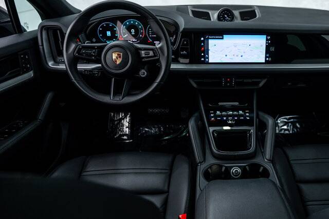 2025 Cayenne picture #27