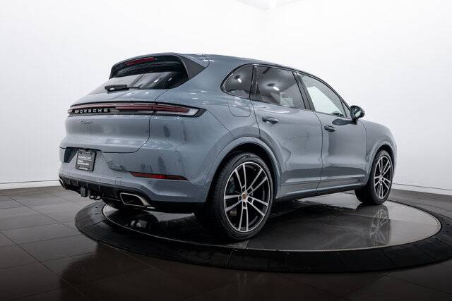 2026 Cayenne picture #7