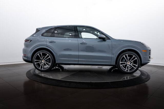 2026 Cayenne picture #8