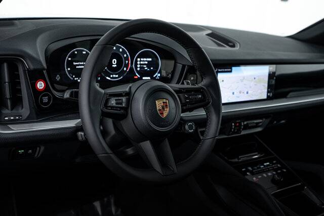 2026 Cayenne picture #16