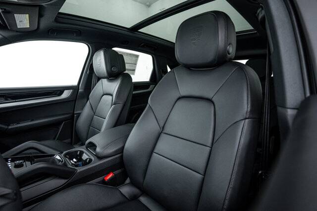 2026 Cayenne picture #23