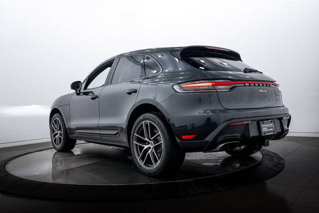 2026 Macan picture #3