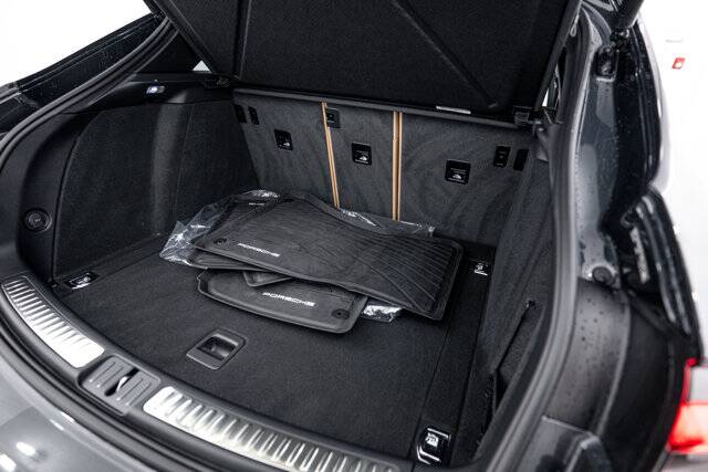 2026 Macan picture #15