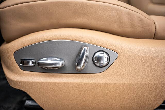 2026 Macan picture #19