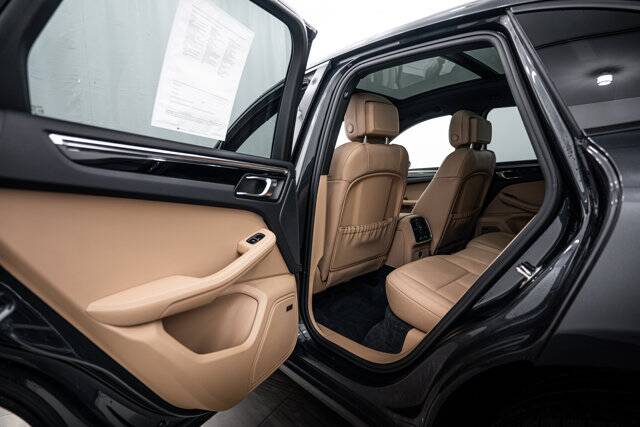 2026 Macan picture #22