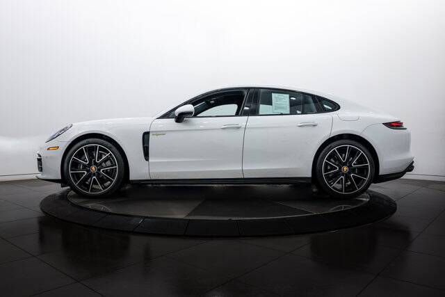 2022 Panamera 4 E-Hybrid picture #2